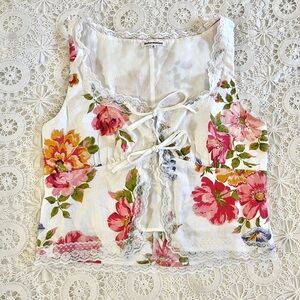 Reformation Rosalie sleeveless floral tie Linen Top with lace